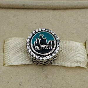 🔥🔥Pandora Detroit Motor City Exclusive Dangle Charm Pendant